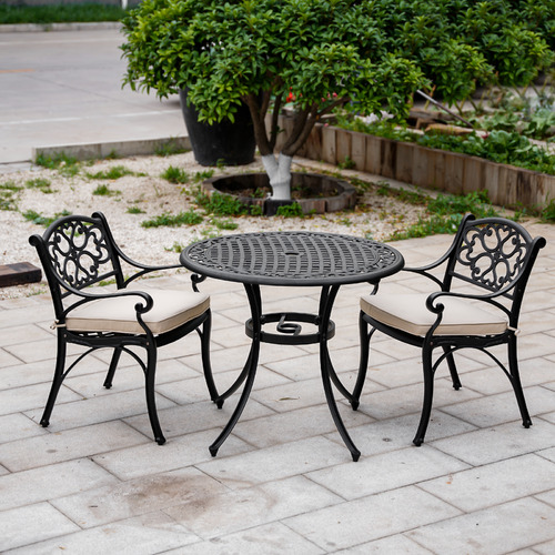 Outdoor table and 2 store chairs set